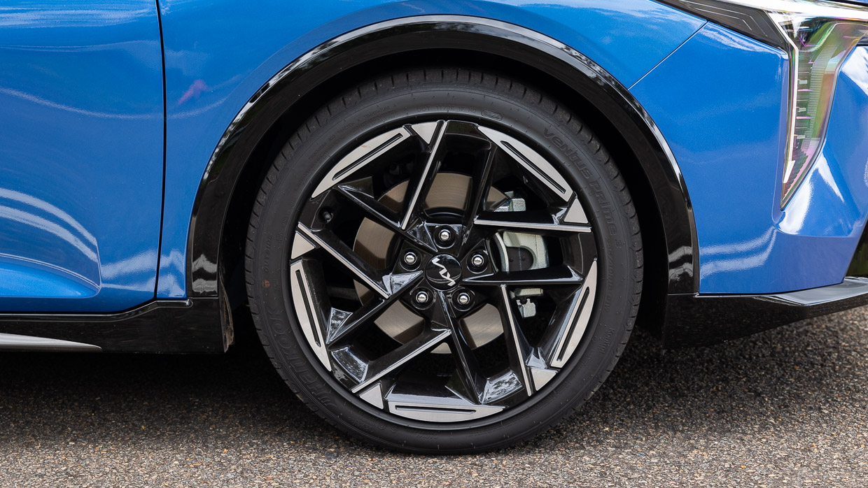 Kia K4 GT-Line 2025 wheel