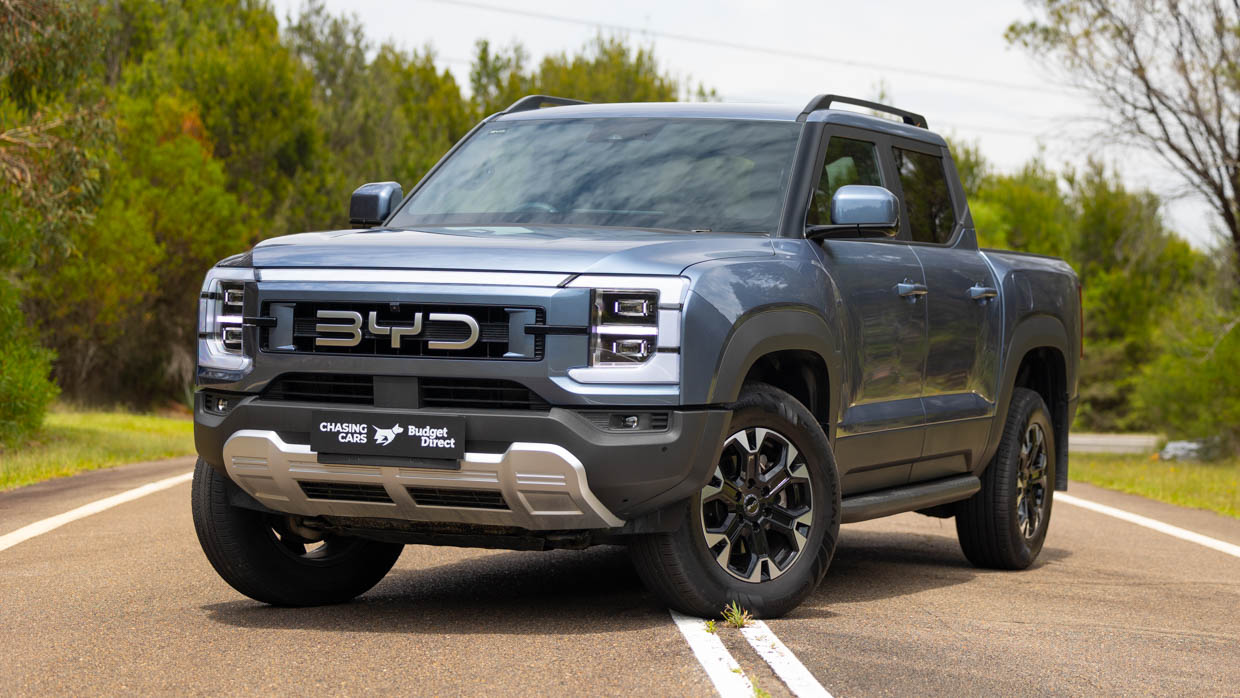 BYD Shark 6 2025 front 3/4