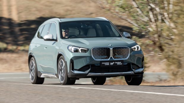 BMW iX1 eDrive 20 xLine EVOTY 2024 front