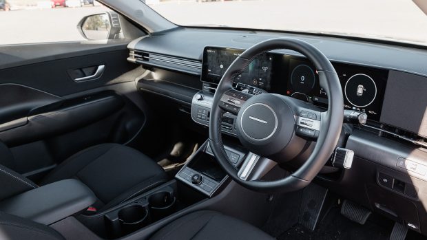 Hyundai Kona Electric (Base) EVOTY 2024 interior