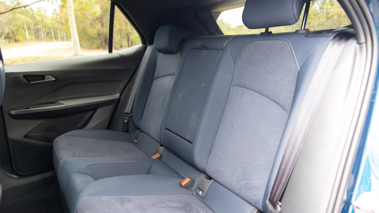 Cupra Born LT 2025 interior back seat