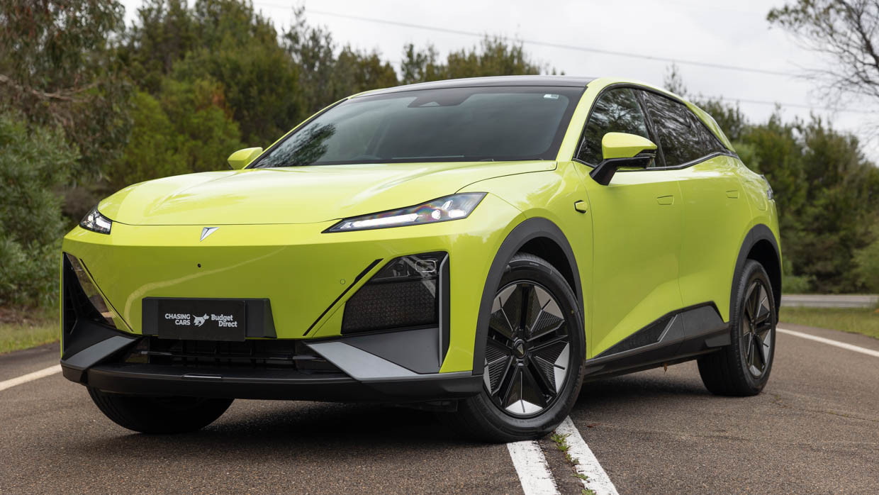 Deepal S07 2025 front 3/4