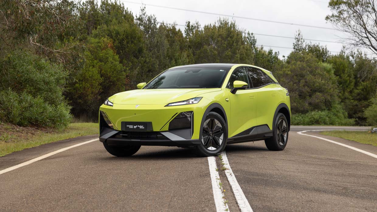 Deepal S07 2025 front 3/4 2