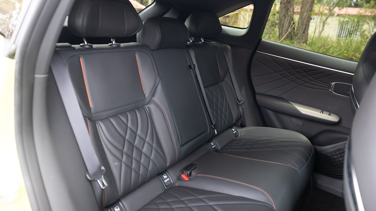 Deepal S07 2025 interior back seats