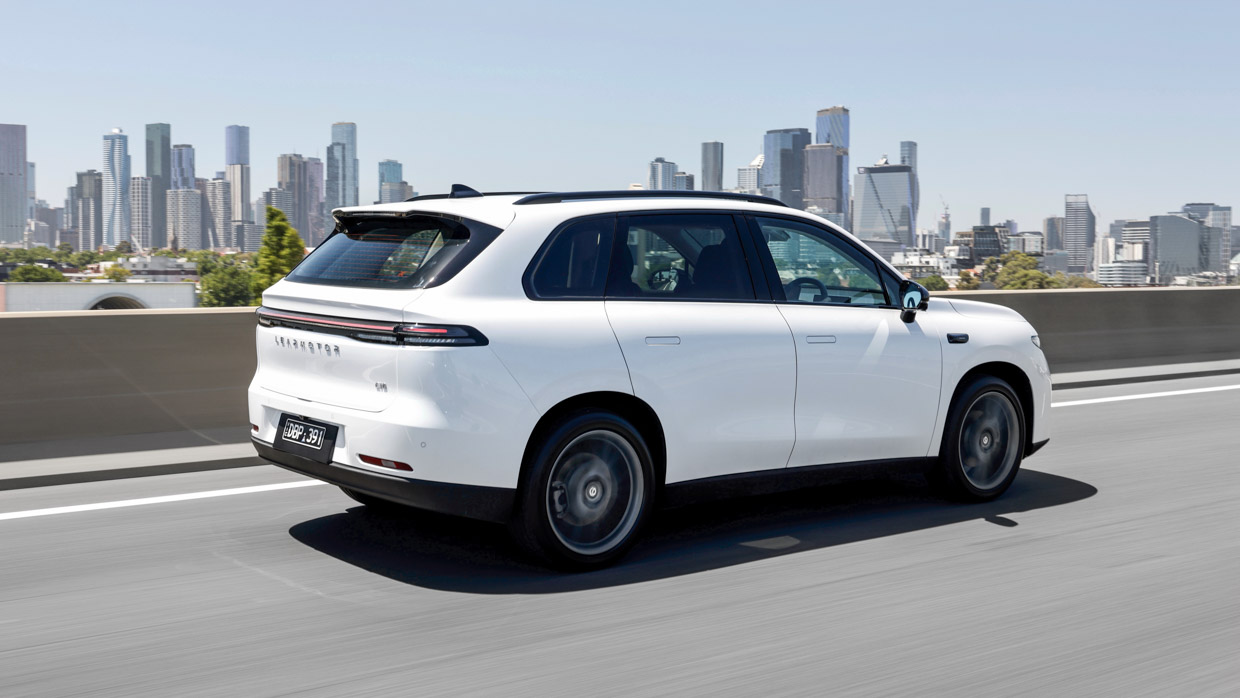 Leapmotor C10 Design 2025 driving rear 2