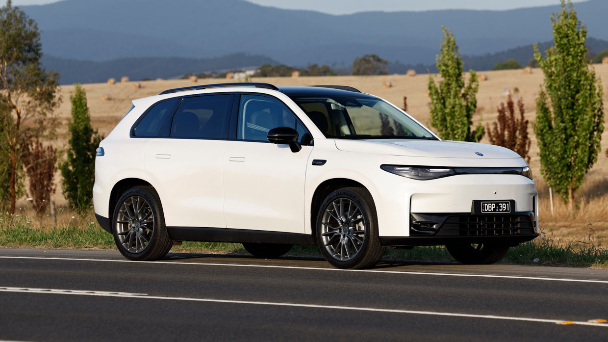 Leapmotor C10 Design 2025 front 3/4 static