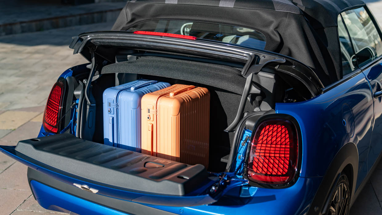 Mini Convertible 2025 boot