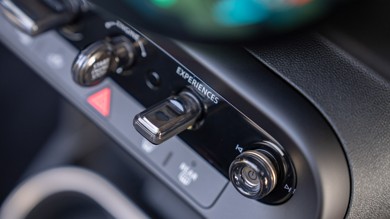 Mini Convertible 2025 detail