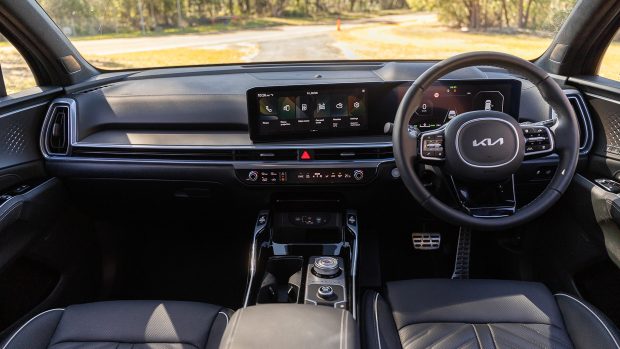 Kia Sorento HEV 2024 interior
