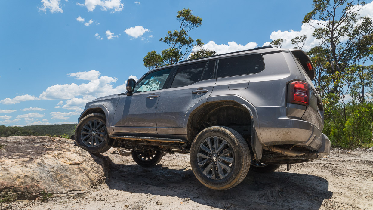 Toyota Prado Kakadu 2025 3/4 rear 11