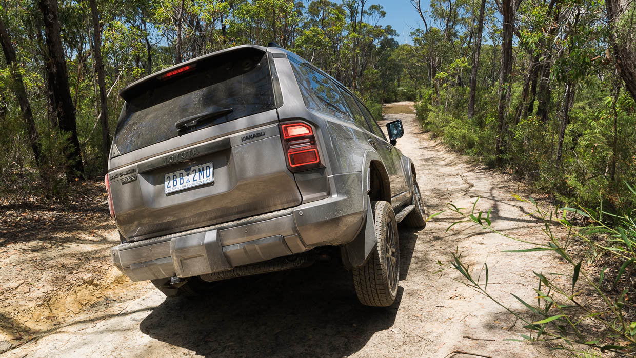 Toyota Prado Kakadu 2025 3/4 rear 12