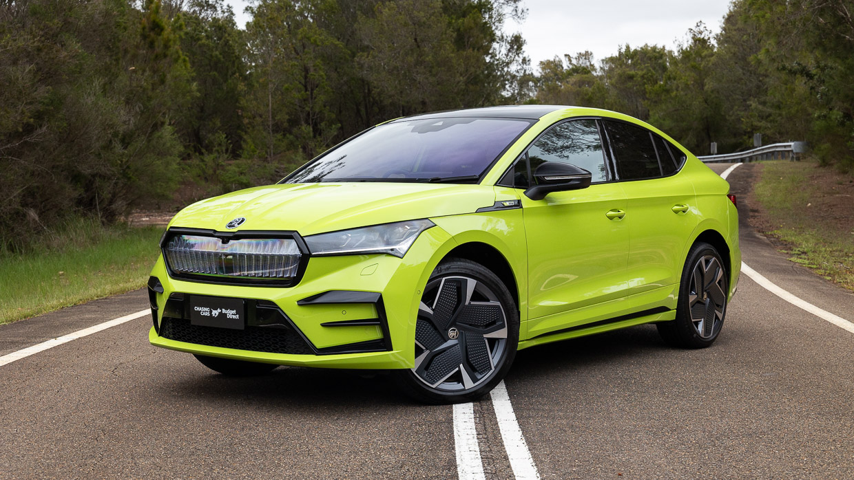 2025 Enyaq RS hero shot 1