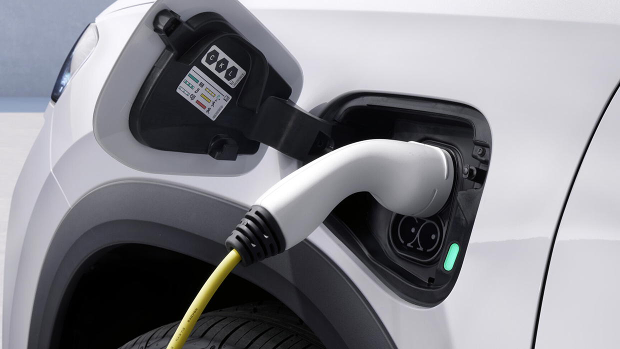 2025 Skoda Kodiaq PHEV charger close up
