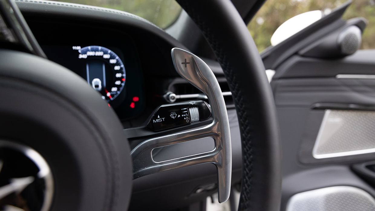 Maserati GranTurismo Modena 2025 interior paddles