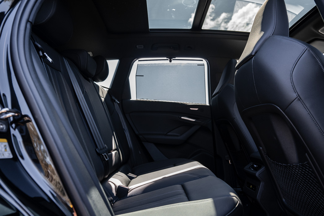 Audi Q6_e-Tron Quattro 2025 back seat 3