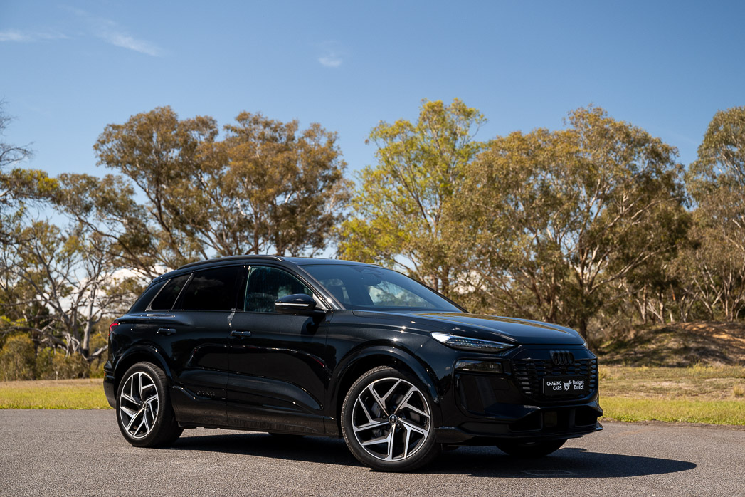 Audi Q6_e-Tron Quattro 2025 entrance 3/4