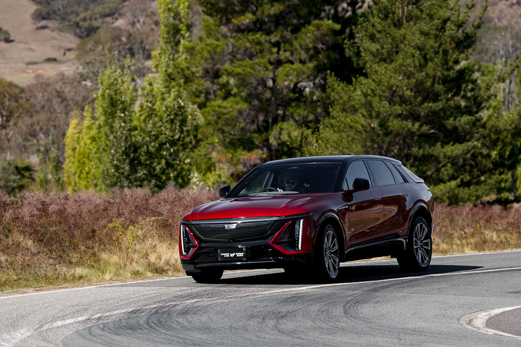 Cadillac Lyriq Sport 2025 riding 5