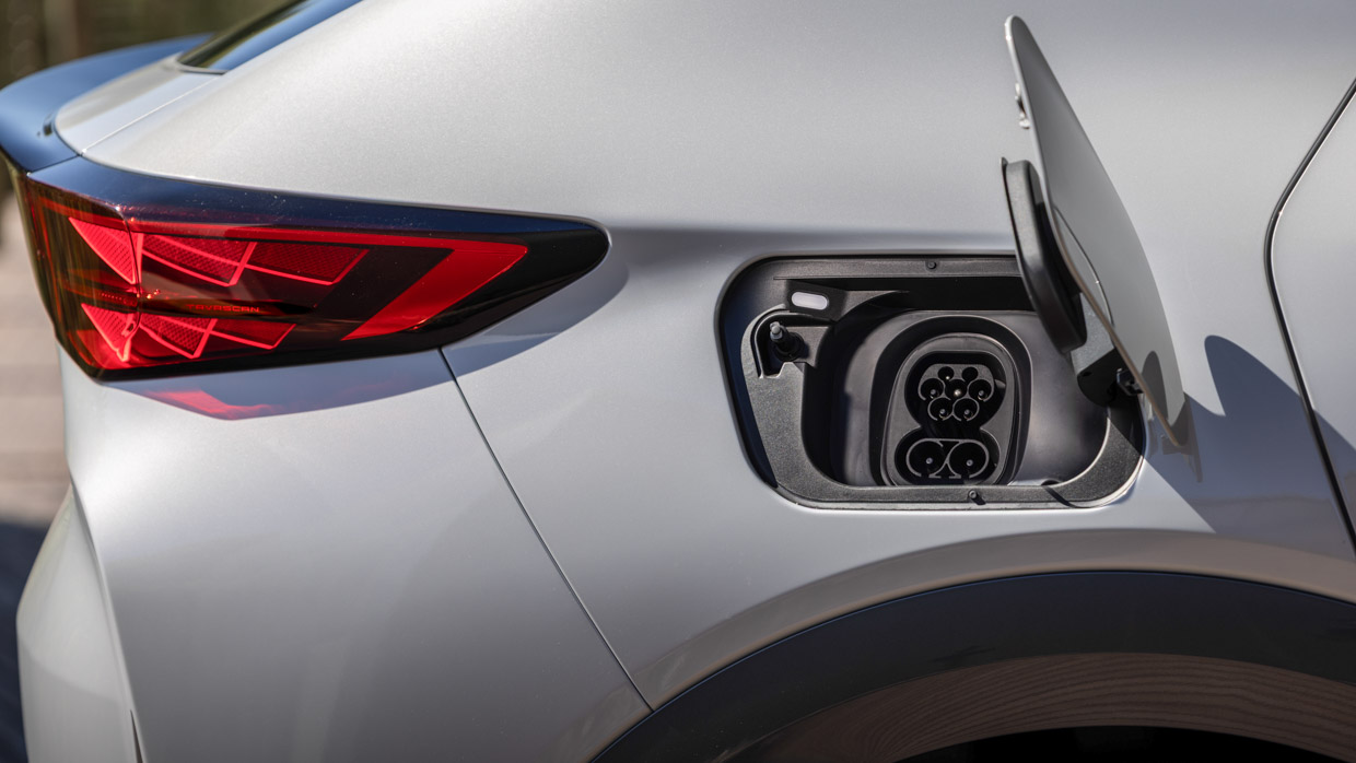 Cupra Tavascan Endurance 2025 charger