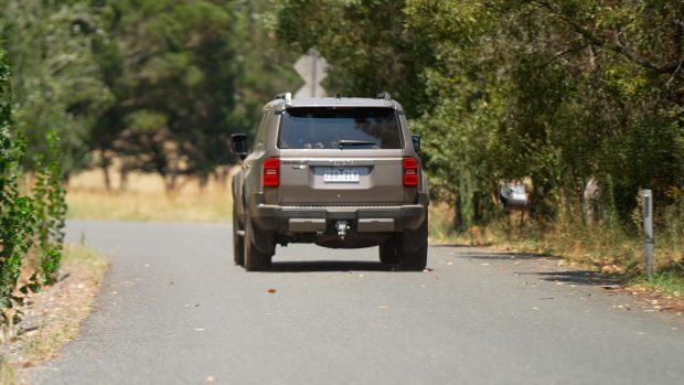 Toyota Prado GXL 2025 driving 3