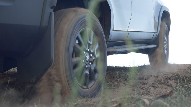 Toyota Prado GXL 2025 traction control