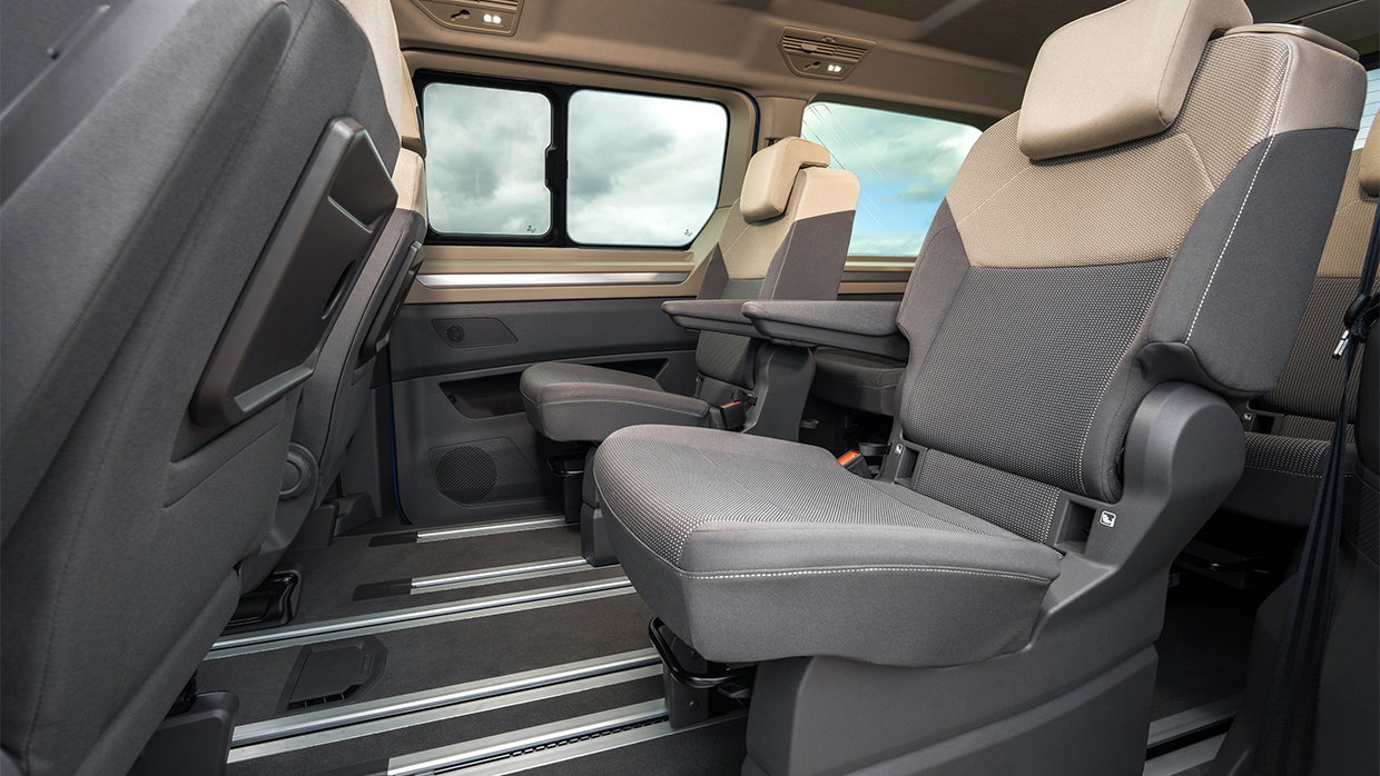 2025 Volkswagen Multivan T7 Medium Blue LWB