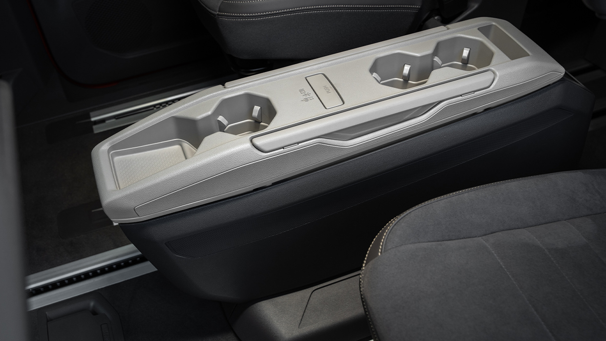 2025 Volkswagen Multivan T7 Energetic Orange SWB