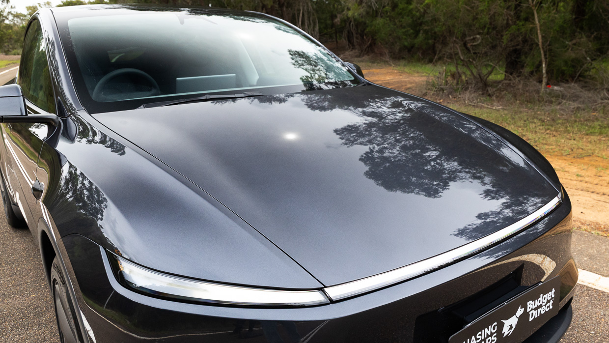 Tesla Model Y 2025 front bonnet