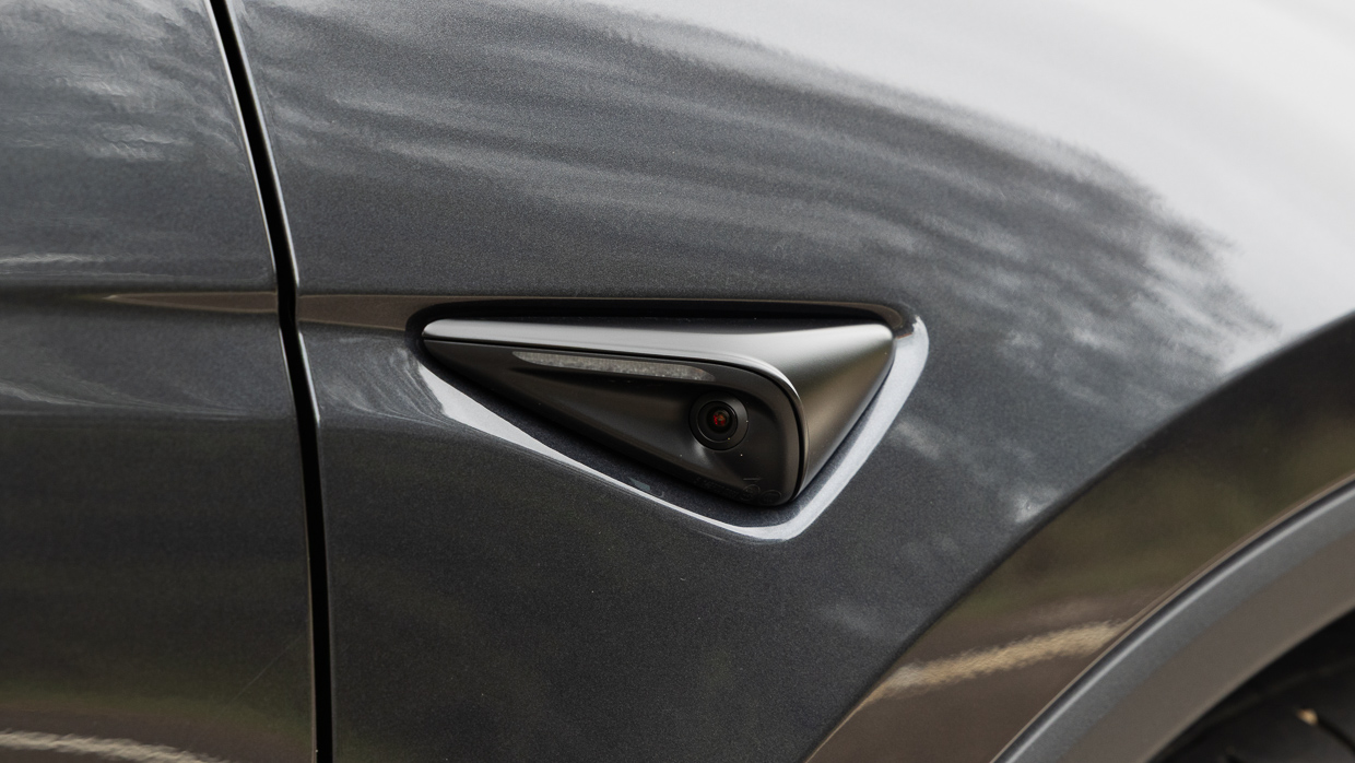 Tesla Model Y 2025 front camera