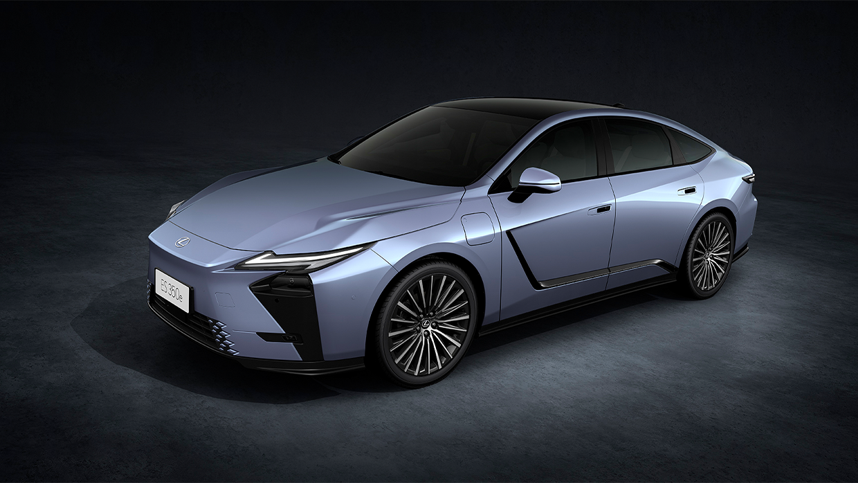 2026 Lexus ES front 3 4