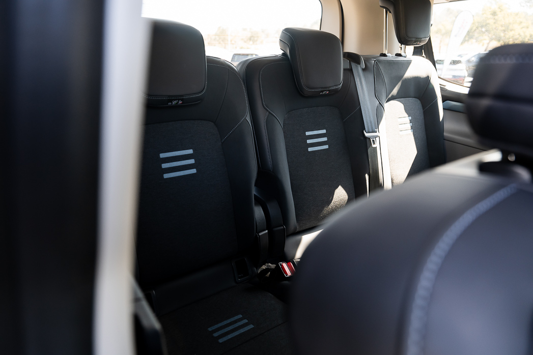 Ford Tourneo Active 2025 third row