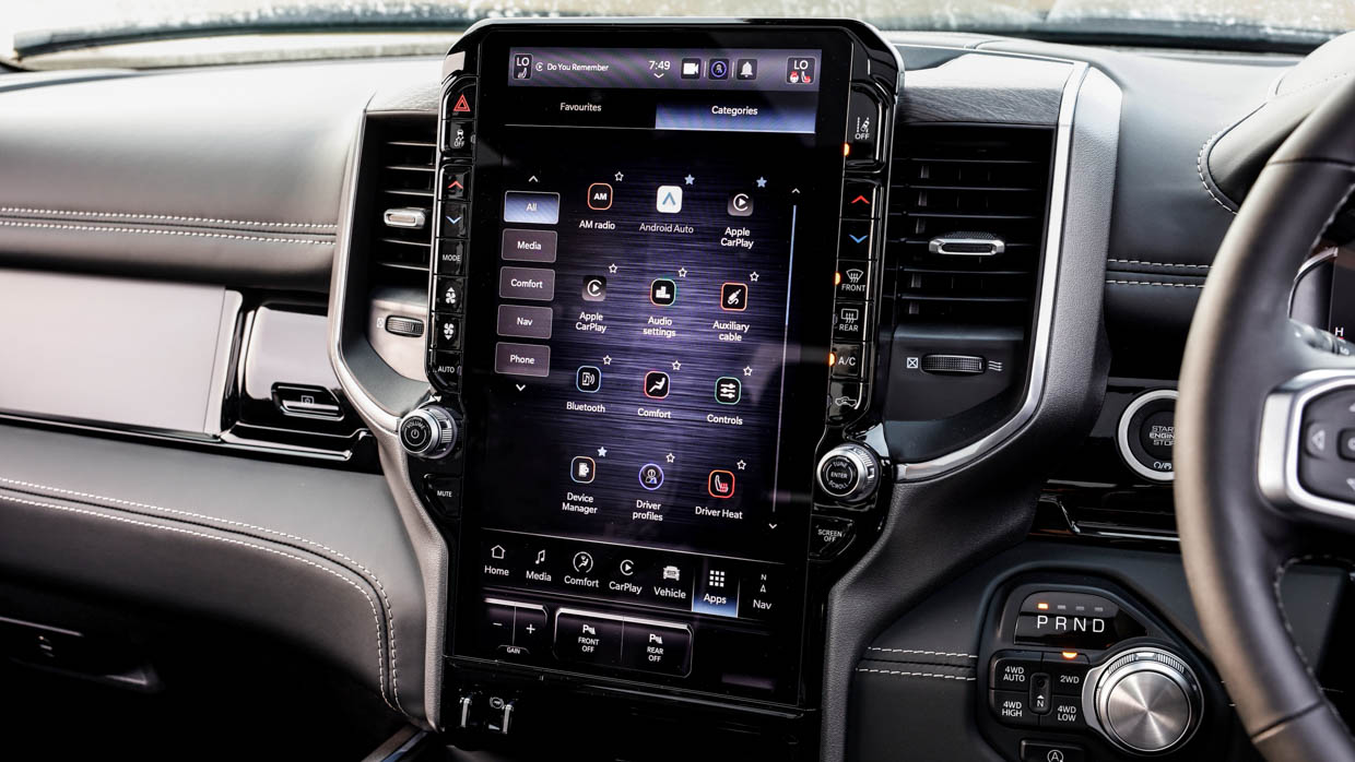 2025 Ram 1500 central infotainment screen