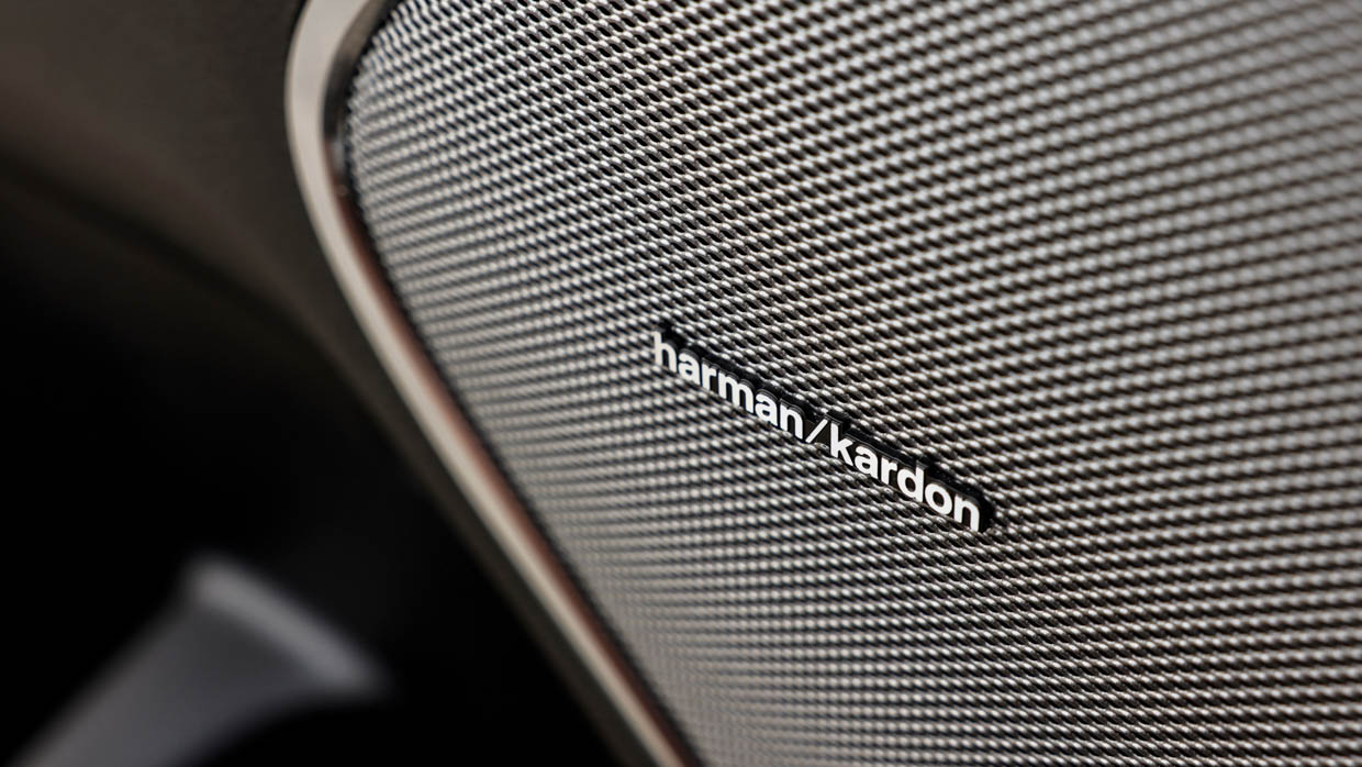 2025 Ram 1500 speaker grille close-up