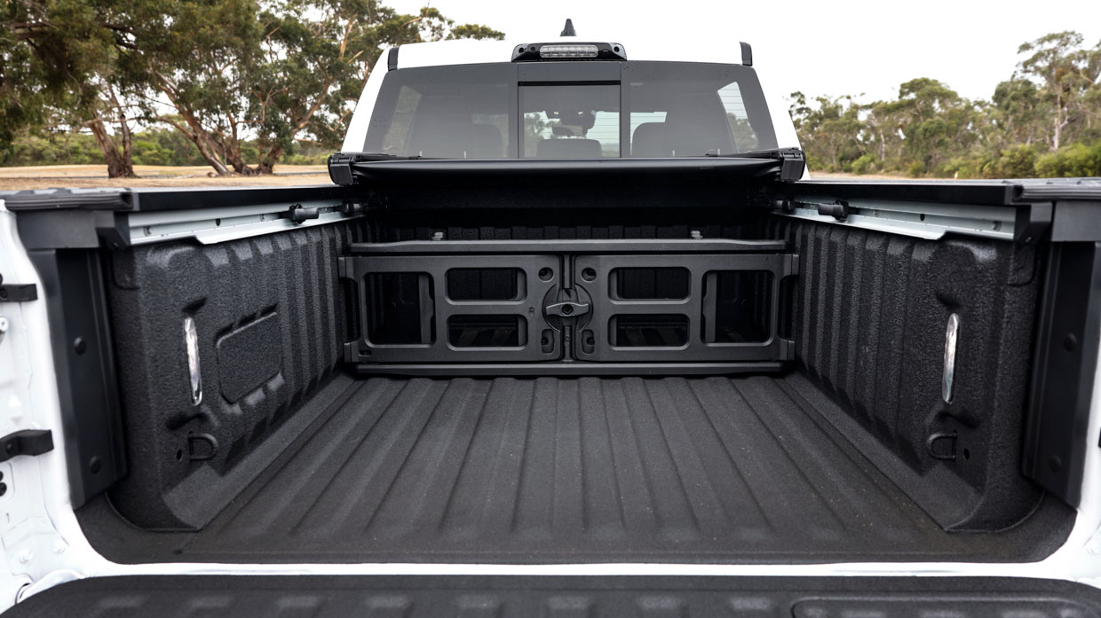 2025 Ram 1500 tray