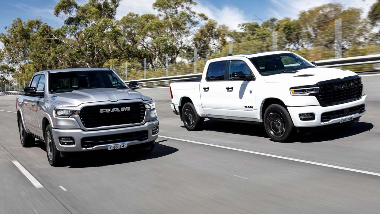 2025 Ram 1500 twin car roller