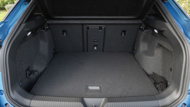 Volkswagen ID4 Pro 2025 boot 2