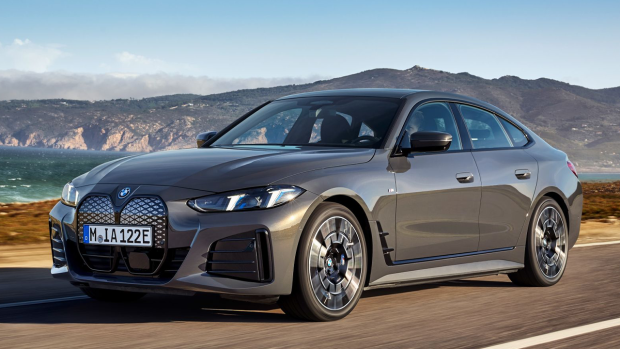2025 BMW i40 M60 xDrive front 3 4