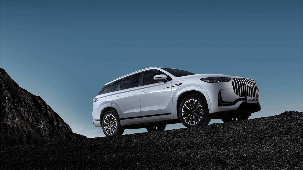 2025 Jaecoo J8 hero 2