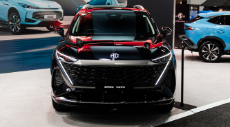 MG’s new seven-seat Hyundai Santa Fe and Toyota Kluger-challenging QS is up to $15,000 than cheaper rivals…for now