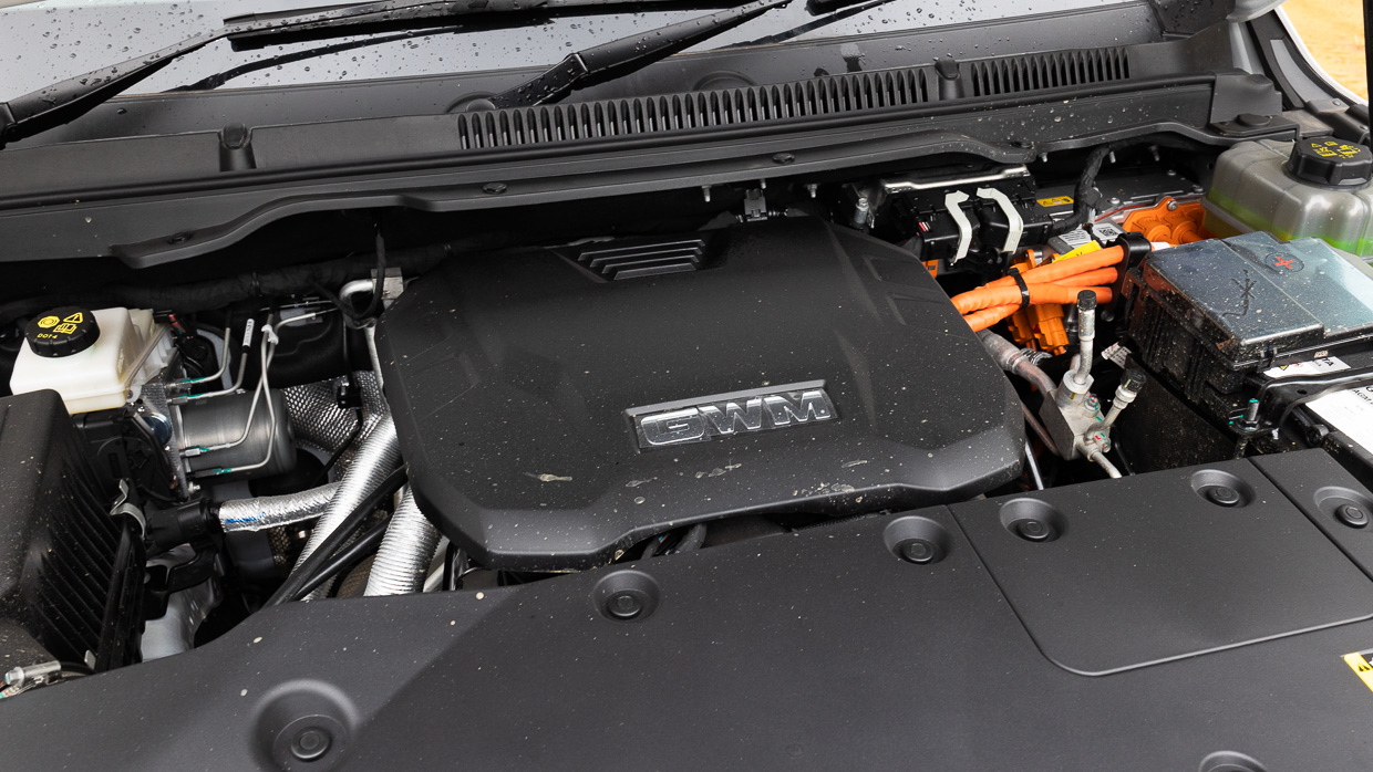 GWM Cannon Alpha PHEV 2025 interior engine