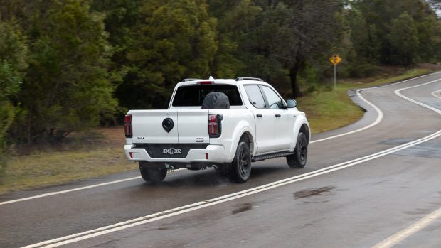 GWM Cannon Alpha PHEV 2025 driving 30