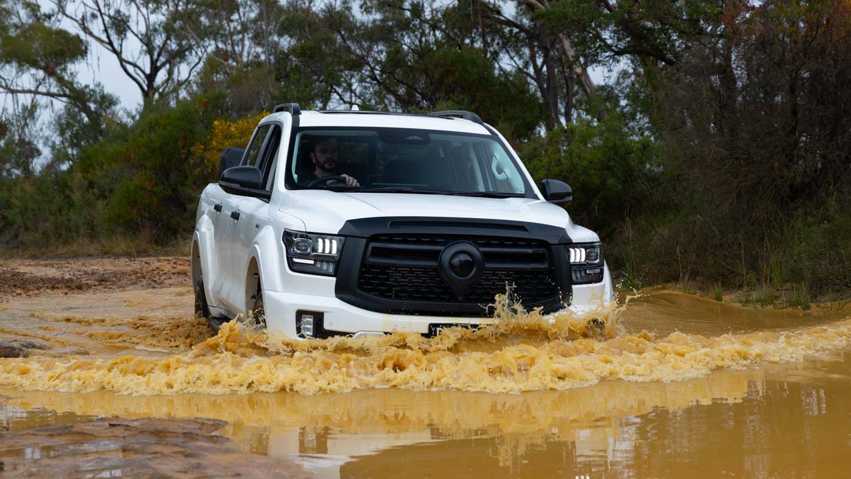 GWM Cannon Alpha PHEV 2025 off-road 4