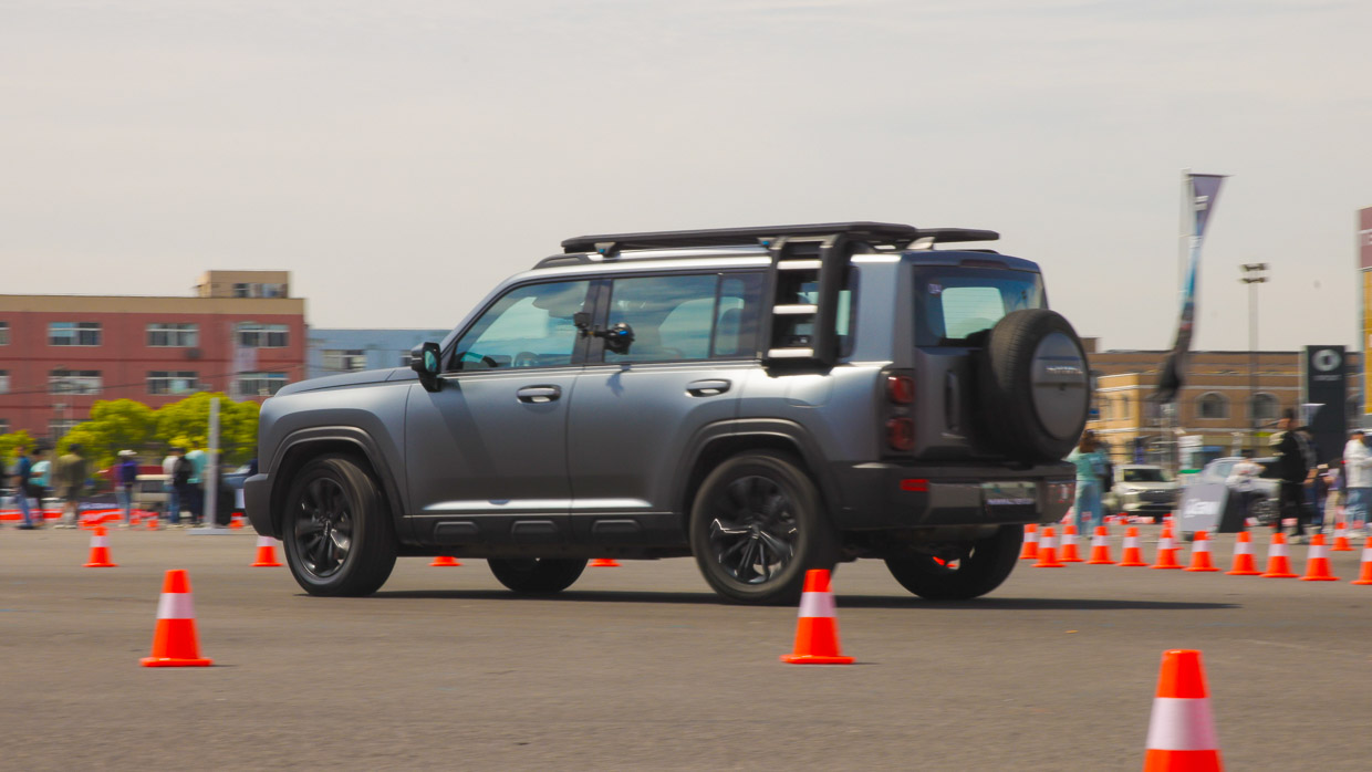 Haval Raptor 2025 driving 3