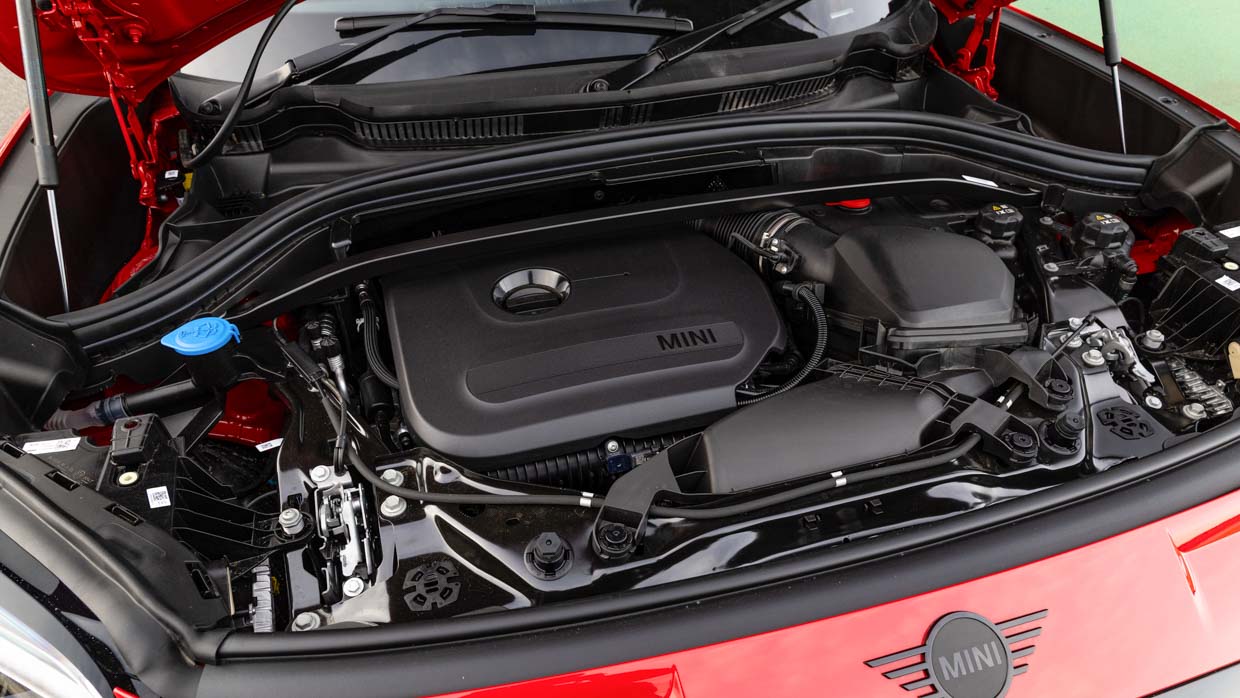 Mini Countryman JCW 2025 engine