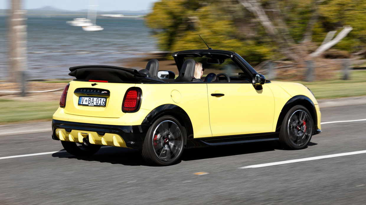Mini Convertible JCW 2025 rear