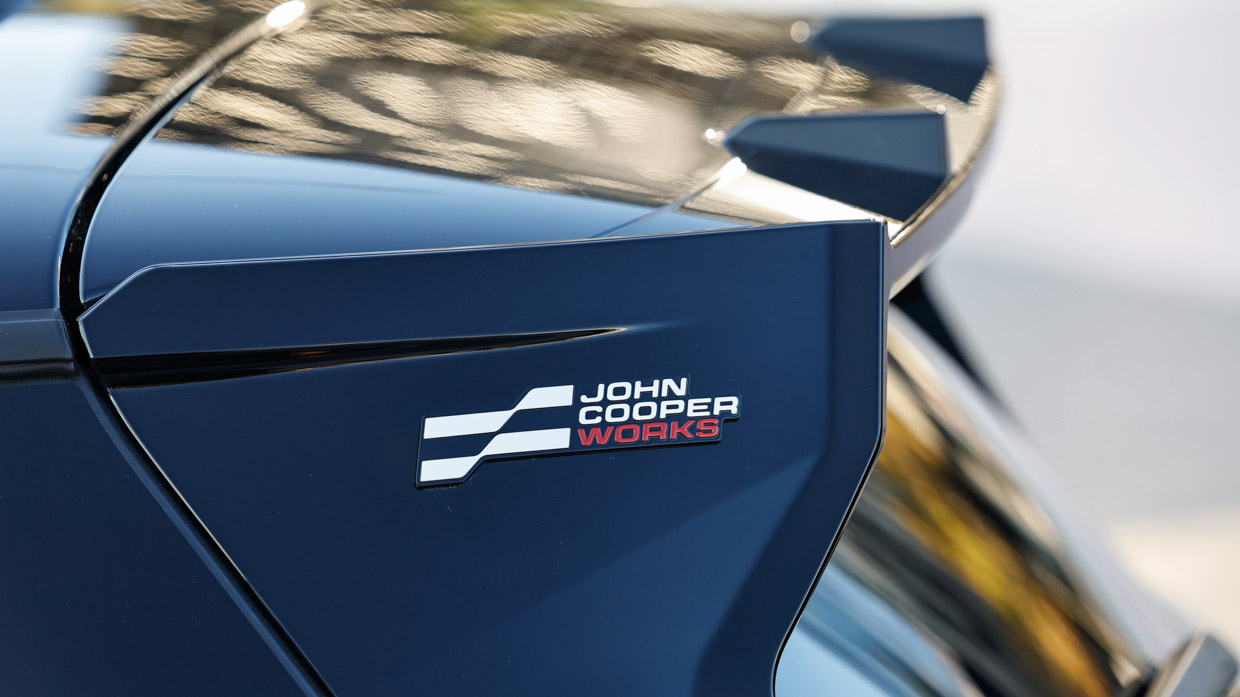 Mini electric JCW 2025 badge