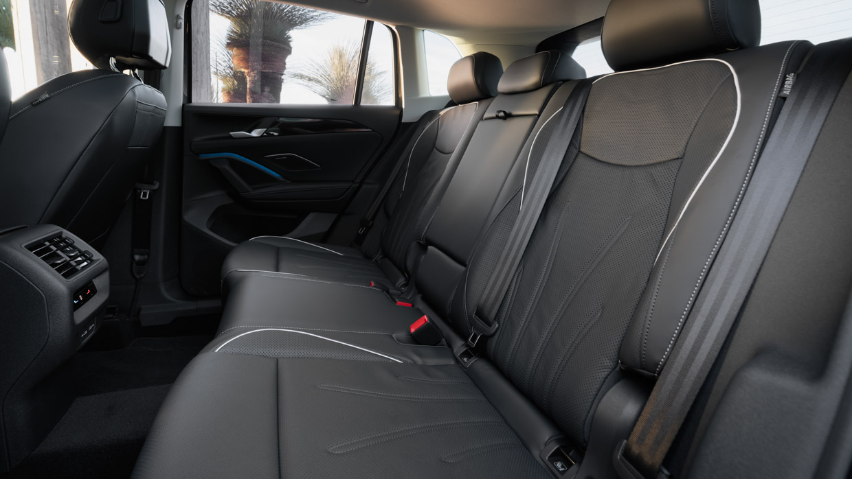Volkswagen Tiguan 2025 Elegance rear seat 2