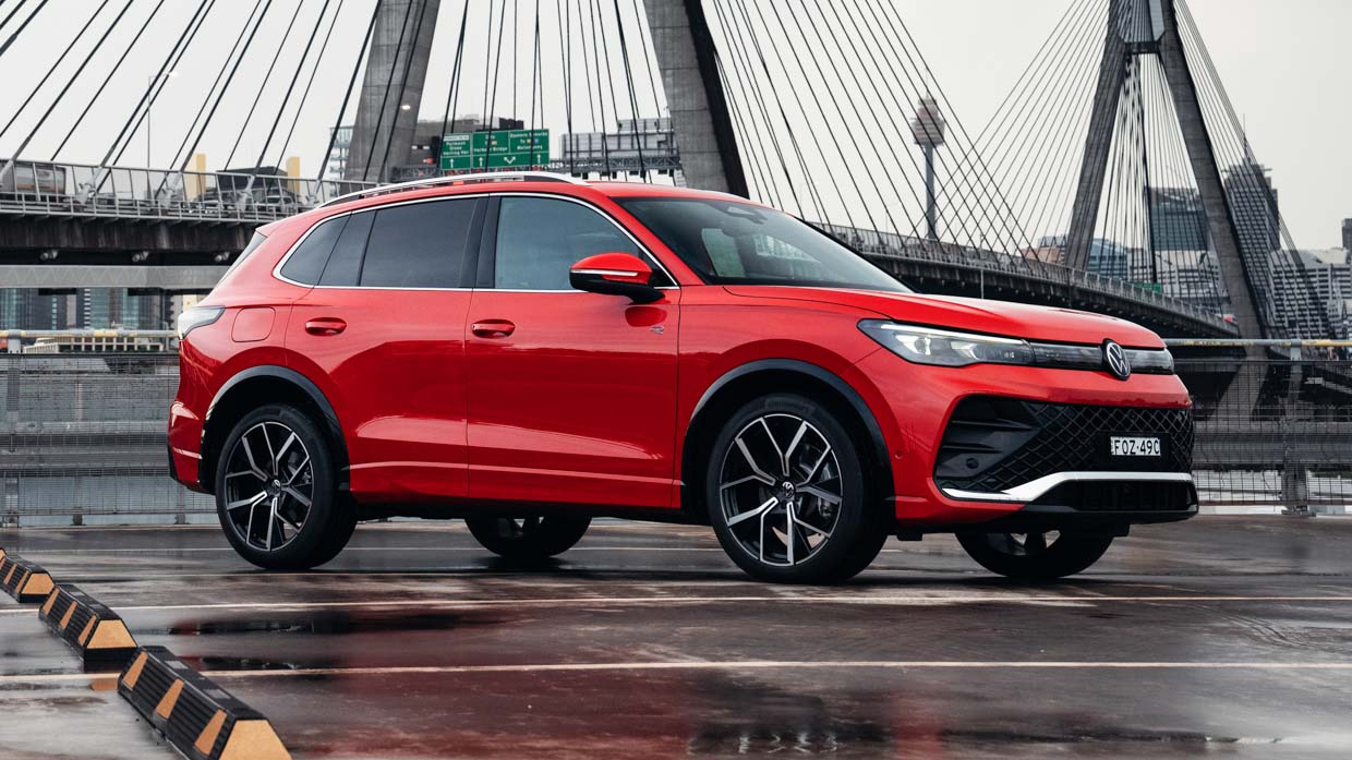Volkswagen Tiguan 2025 entrance