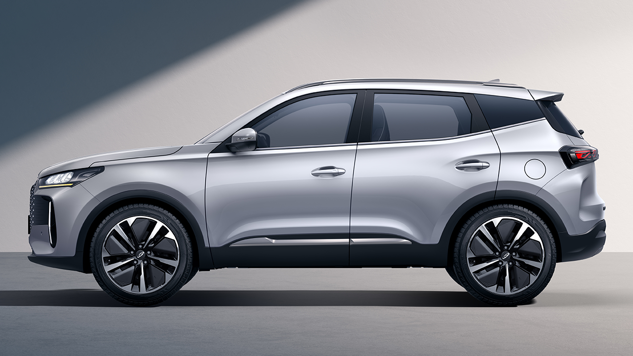 2025 Chery Tiggo 4 Hybrid side profile
