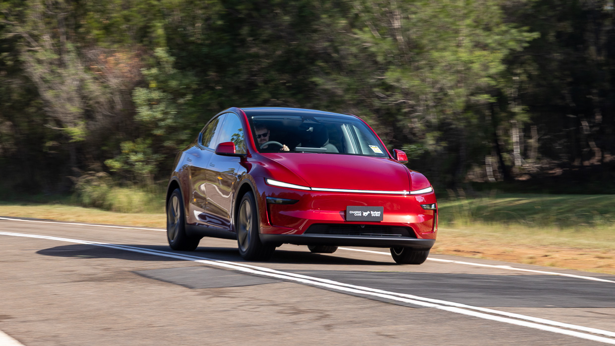 Tesla Model Y RWD 2025 driving 13