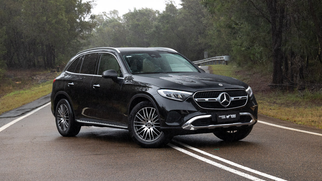 Mercedes-Benz GLC 200 2025 front 3/4